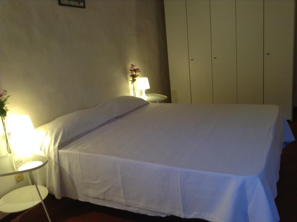 Apartamento Vellutini Number One Florencia Habitación foto